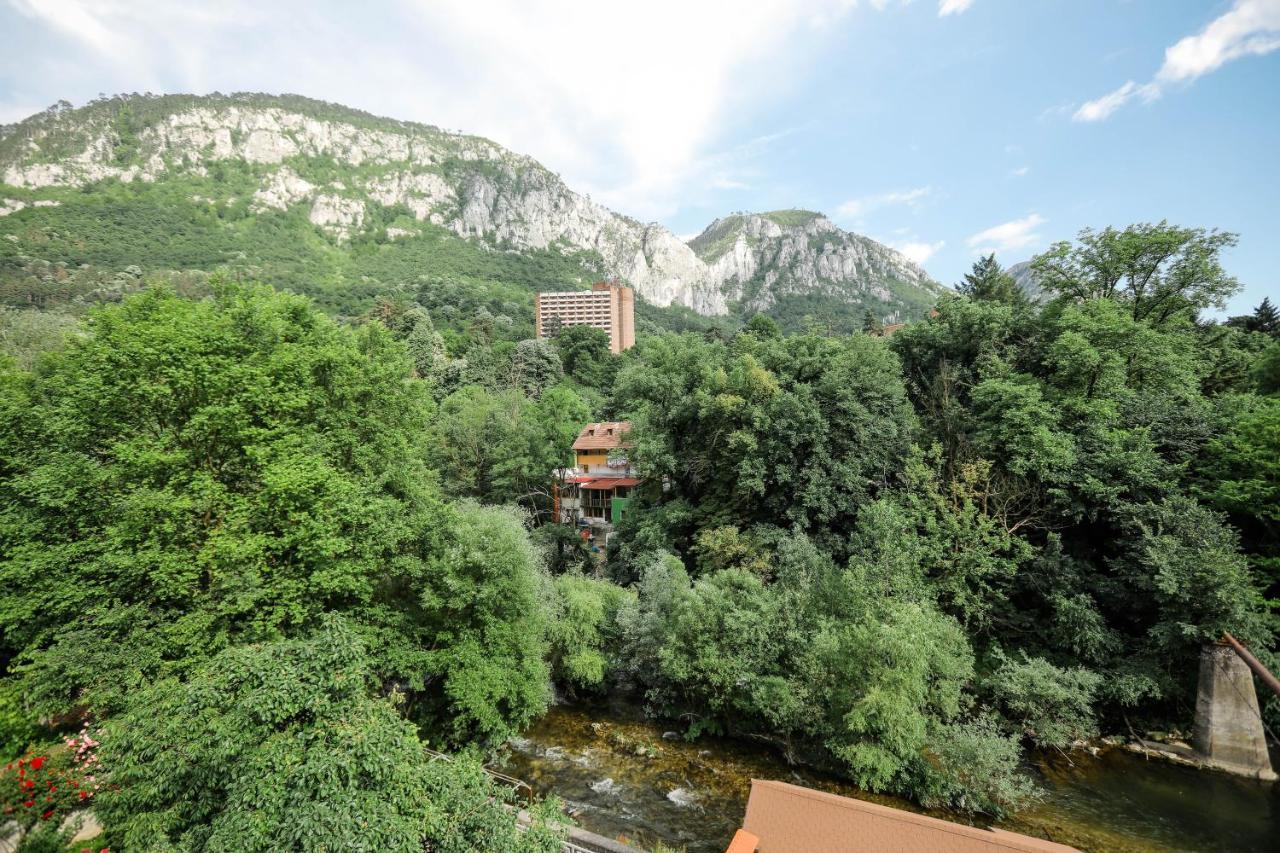 Hotel Casa Marica Băile Herculane Exterior foto