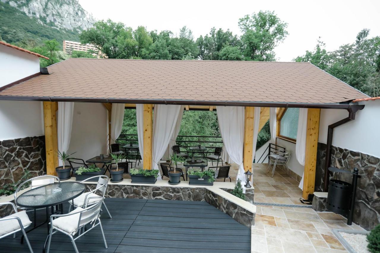 Hotel Casa Marica Băile Herculane Exterior foto
